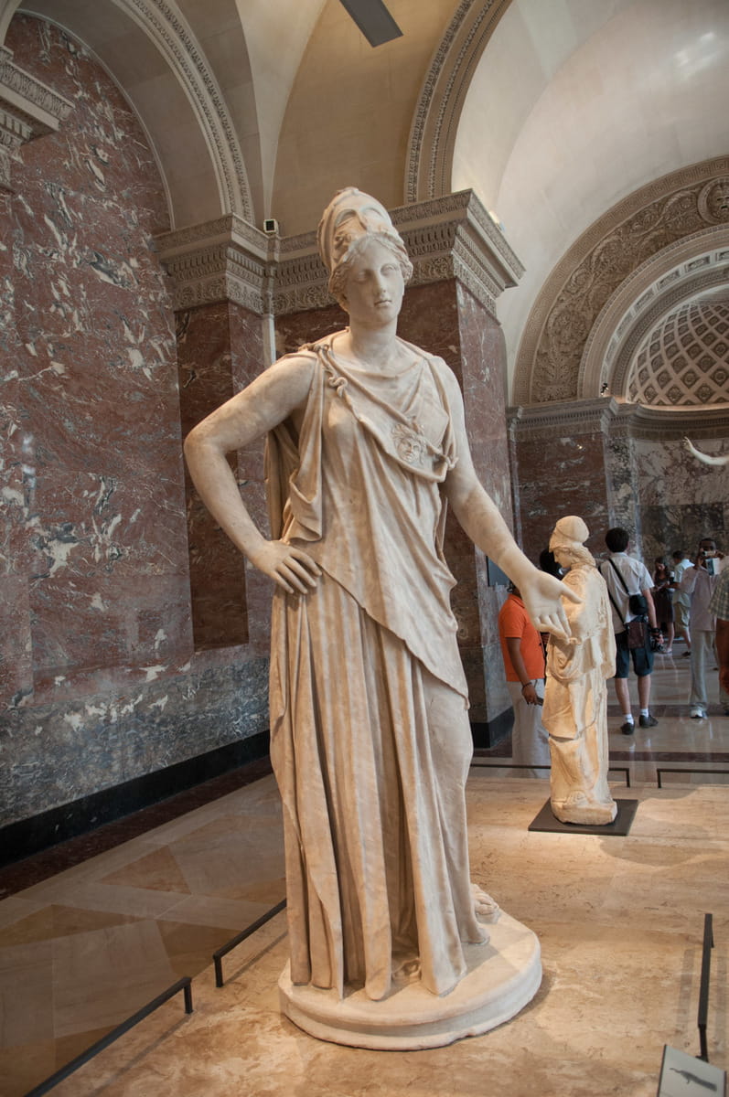 卢浮宫雅典娜女神像图片